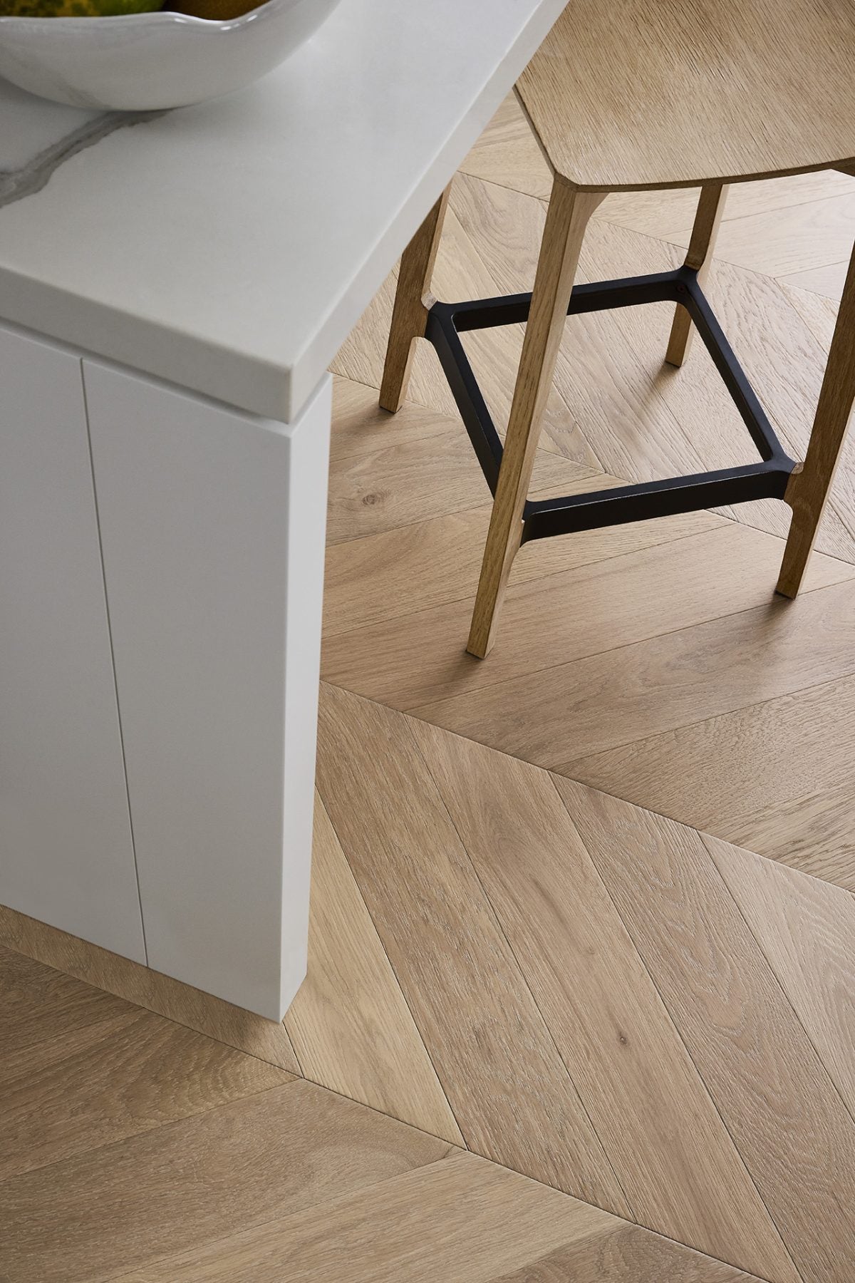 DE MARQUE OAK Chevron Colonial Grey
